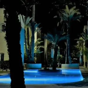  Villa Super Avec Piscine Interieure